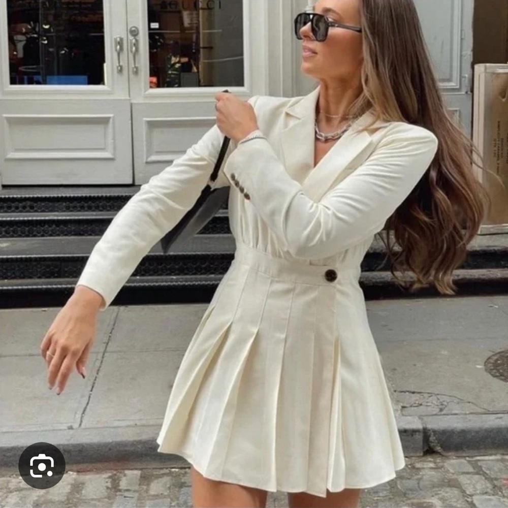 Danielle Bernstein dress